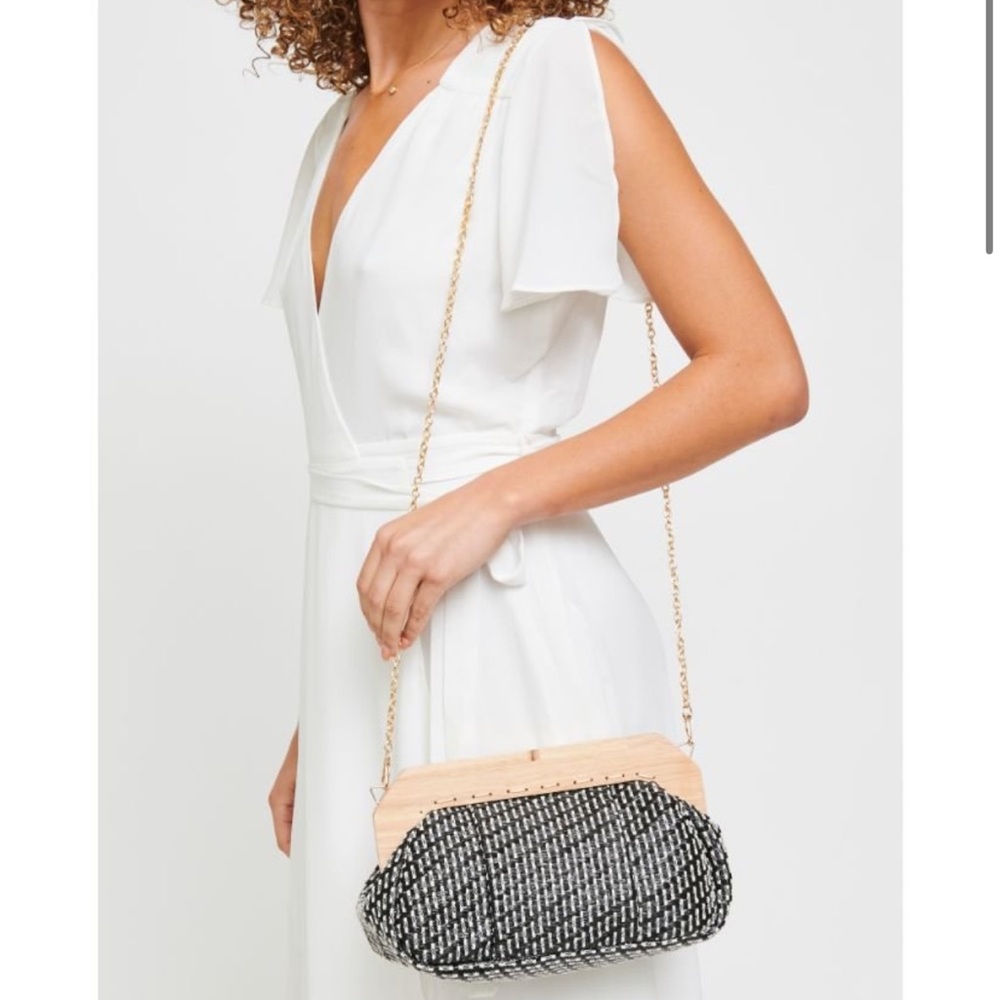 Urban Expressions Black and White Woven Clutch with Detachable Chain